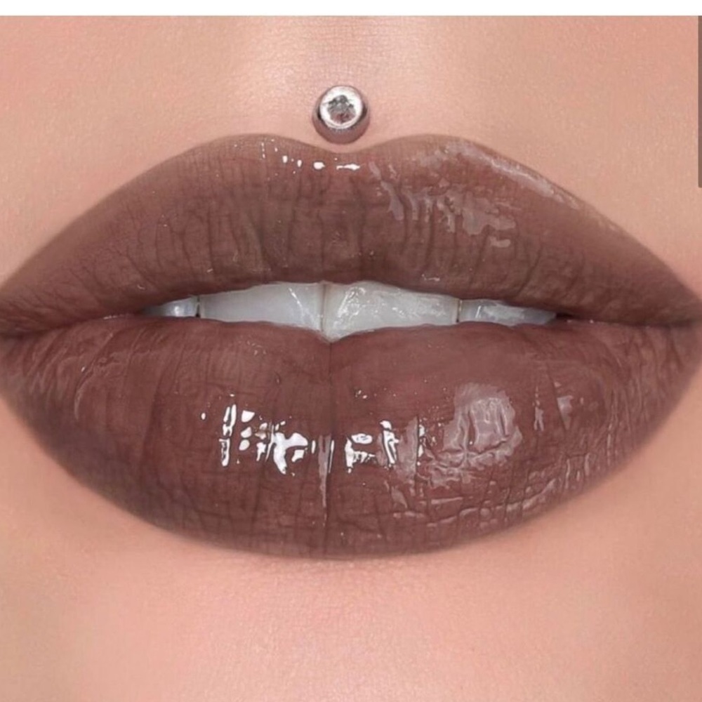 Jeffree Star Lipgloss in Untouchable Brown Limited Edition